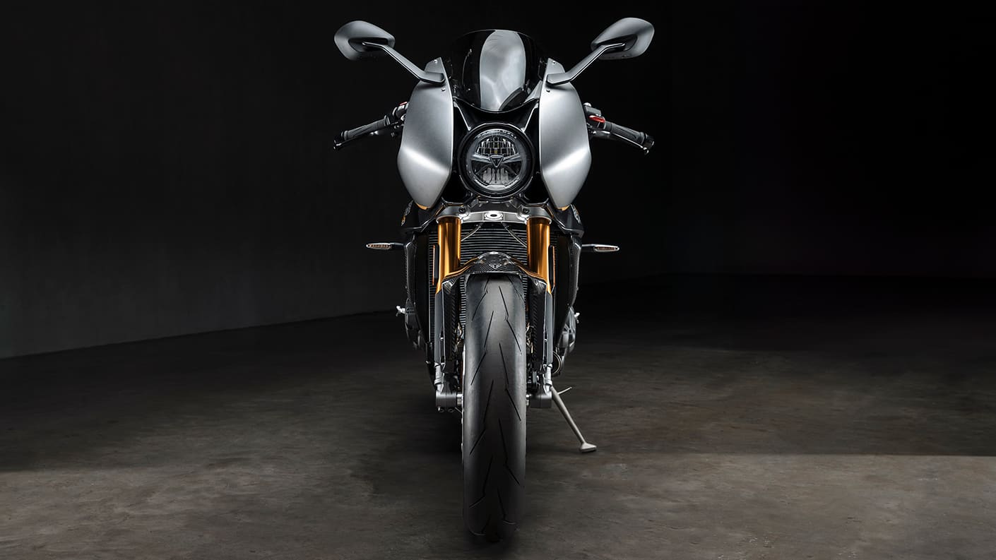 新型 Speed Triple 1200 RR Breitling Limited Edition | For the Ride